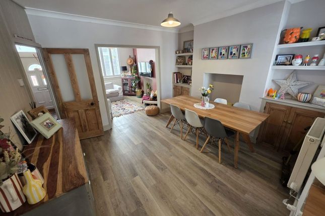 18, Union Road East, Abergavenny photo 2