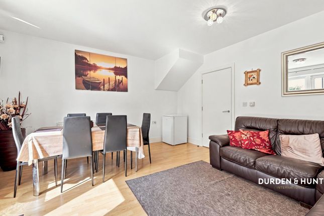 3 Partridge Lane, Romford photo 4