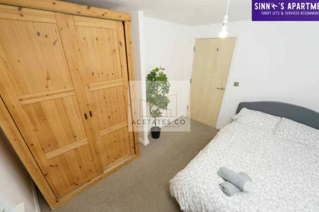 Thumbnail Flat to rent in The School House, Pages Walk, London