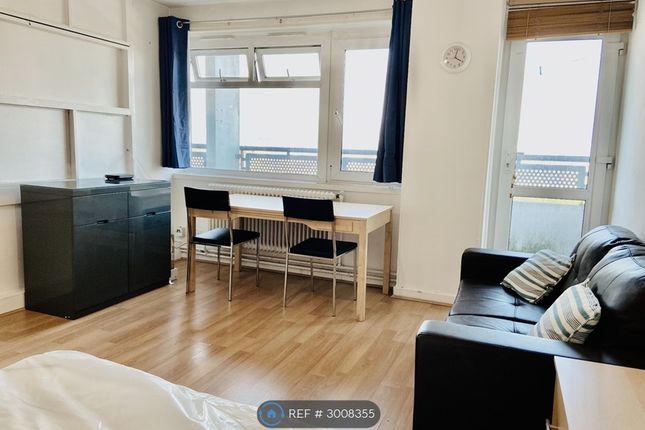 Flat, Fellows Court Weymouth Terrace, London photo 2