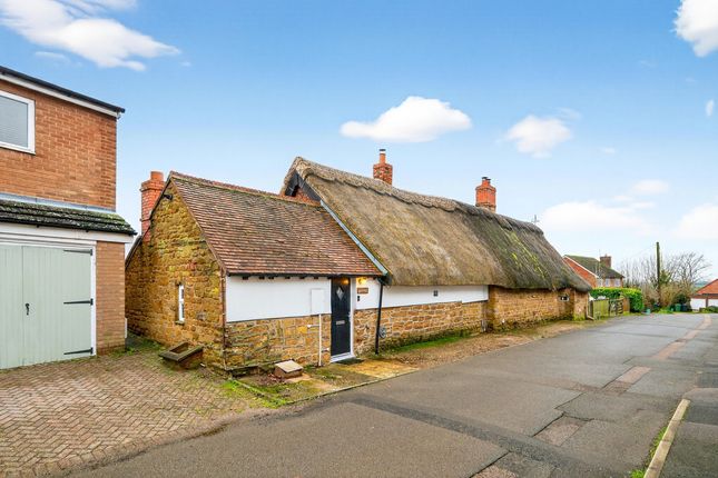 3-bed house on 2 Little Fold, School Hill, Southam, £475,000