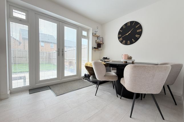5, Wheatley Close, Durham photo 4