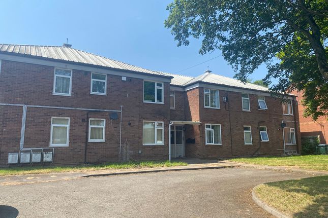 Flat to rent in Clovelly Road, Coventry