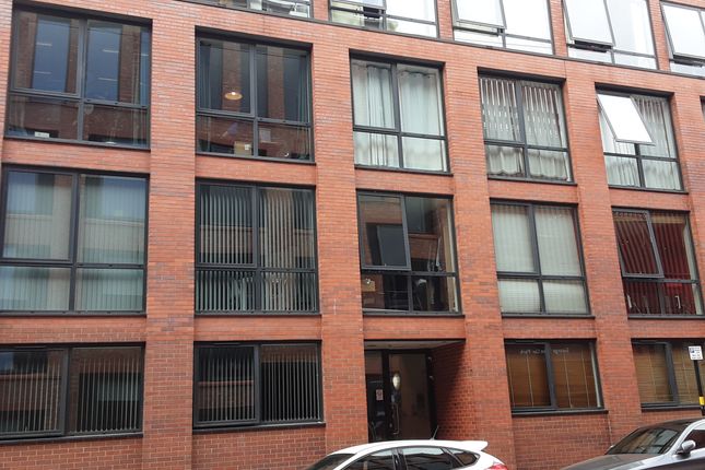 Modern Furnished Studio Apartment In The Octahedron Building