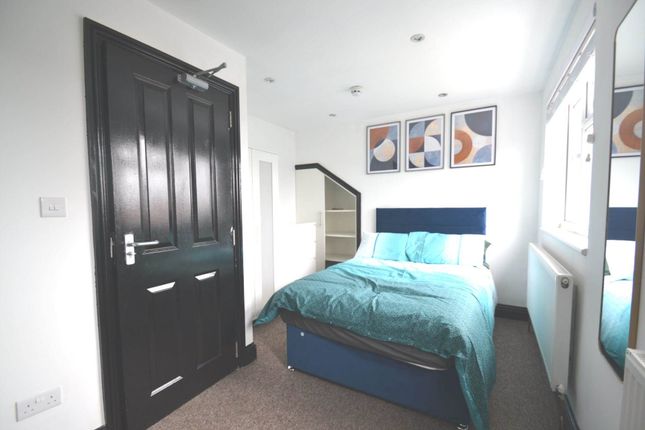 Room to rent in Whitton Dene, Isleworth