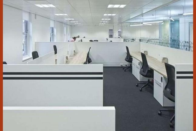 Office to let in Borough High Street, Waterloo, London