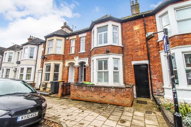 Terraced house to rent in Gladstone Street, Bedford