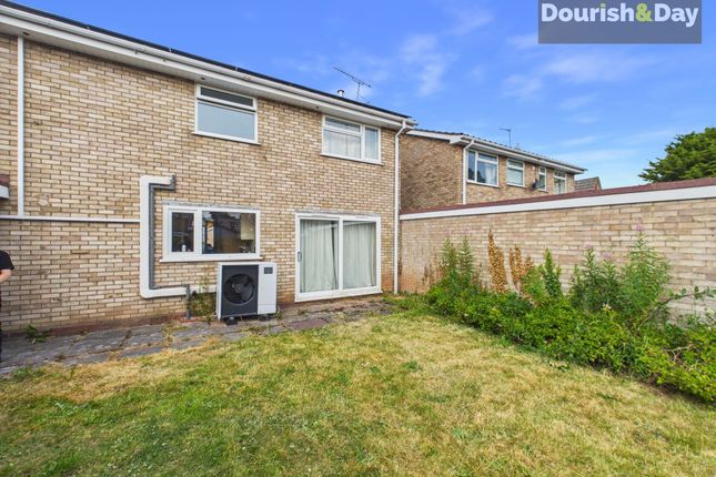 7 Lansdowne Way, Stafford photo 4