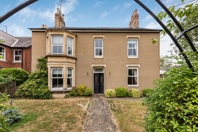 Lambourne House, 28, Glapthorn Road, Oundle photo 4
