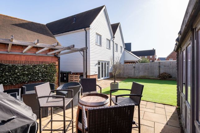 2 Trevithick Drive, Rochester photo 5