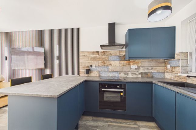 59 Hanover Drive, Blaydon-On-Tyne photo 3