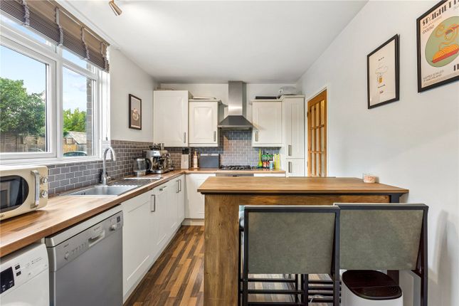 Flat 10, 20, Childebert Road, London photo 4