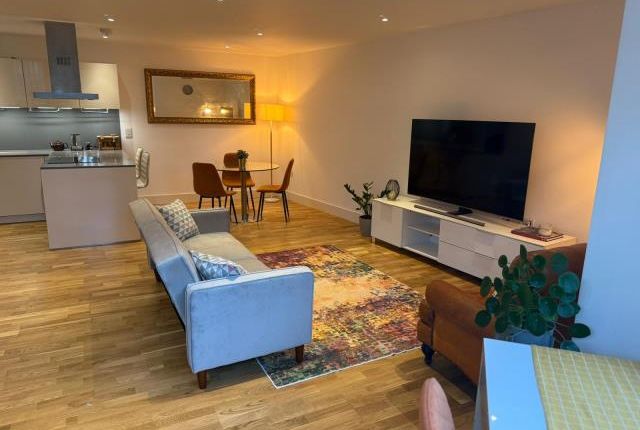 Flat B1, 325, Harrow Road, London photo 2