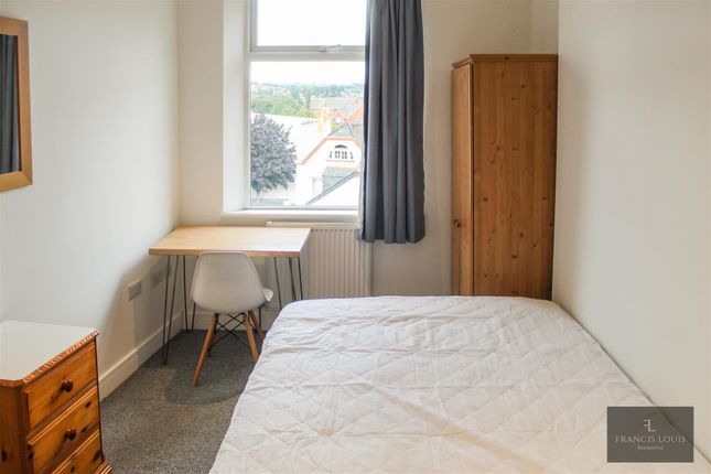 Room to rent in New Bridge Street, Exeter