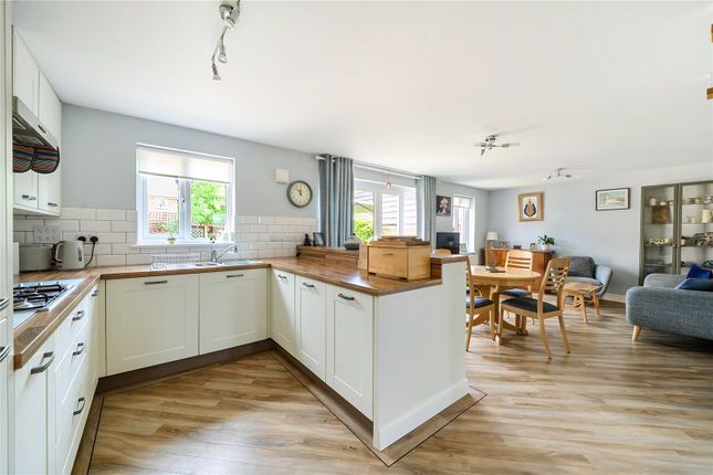 24, Toll House Way, Somerset photo 3