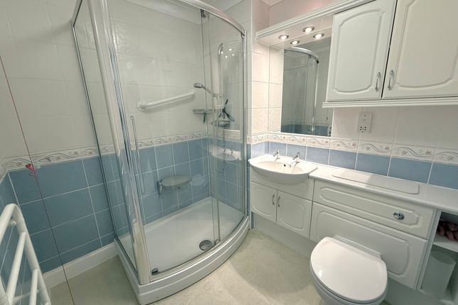 32 Pegasus Court, The Street, Rustington photo 4