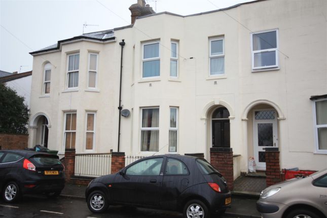 Thumbnail Shared accommodation to rent in Forfield Place, Leamington Spa