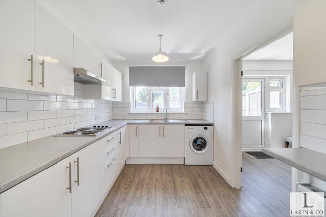 41, Oak Avenue, Ickenham photo 4