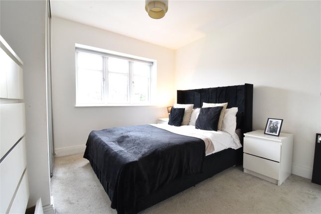 Flat 4, Shire House,, Farriers Way, Hertfordshire photo 4