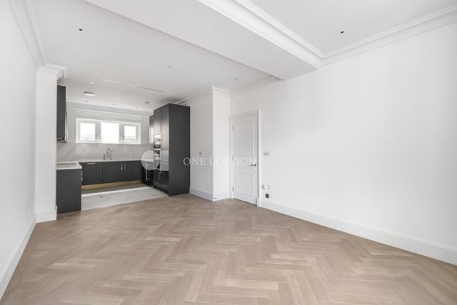 Flat to rent in Westminster, London