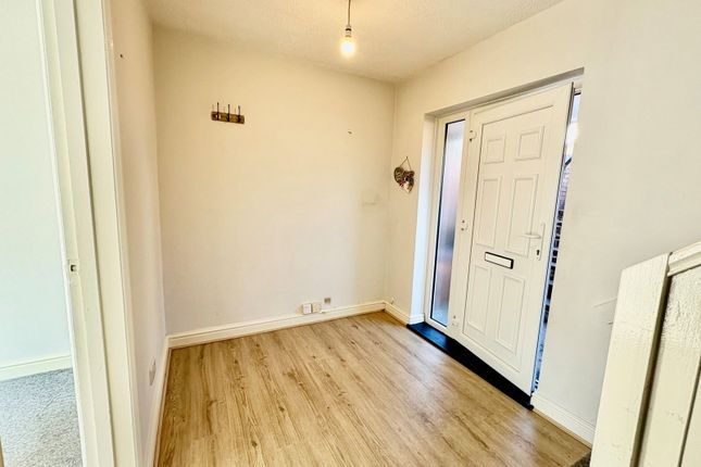 5, Hillcrest, Dudley photo 5