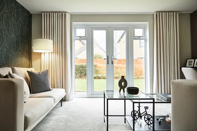 Taylor Wimpey - Eaves Green