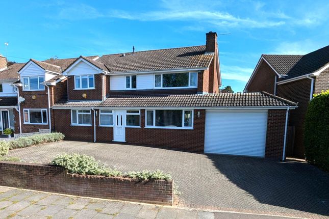 Thumbnail Detached house for sale in Ashtree Way, Boxmoor