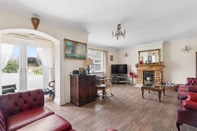 61, Pier Avenue, Whitstable photo 2
