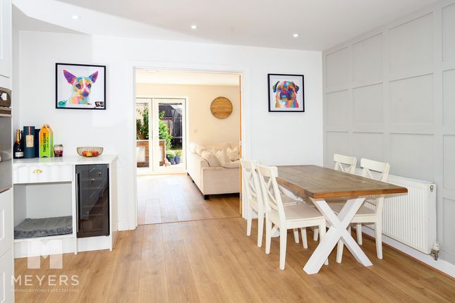 8, The Orchards, Ringwood photo 4