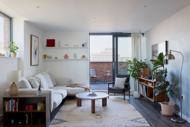 304201 - Tmh_Agate House_01.Jpg
