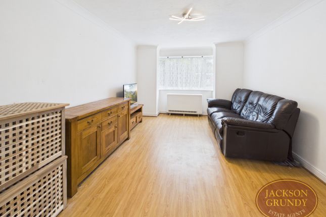 5, Portstone Close, Northampton photo 3