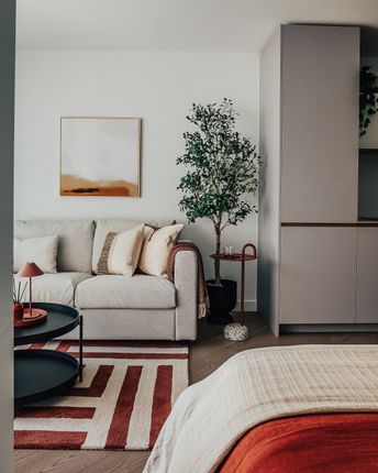4 UPPER RIVERSIDE, Cutter Lane, London photo 4