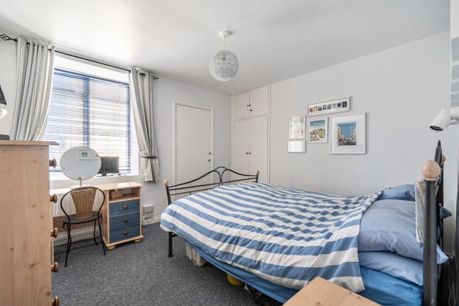 Flat 9, 7-8, Regency Square, East Sussex photo 4