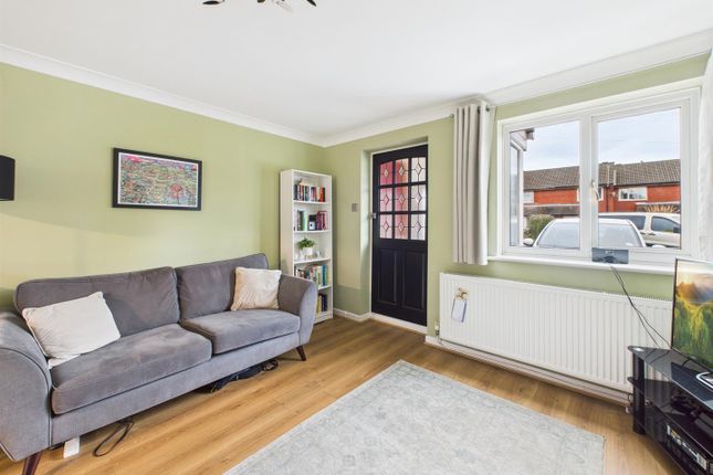 84, Molyneux Drive, Wallasey photo 4