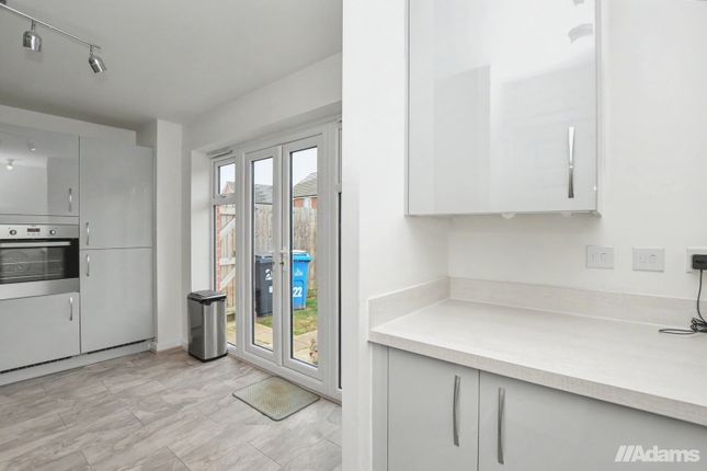 22, Hardwick Grove, Runcorn photo 4