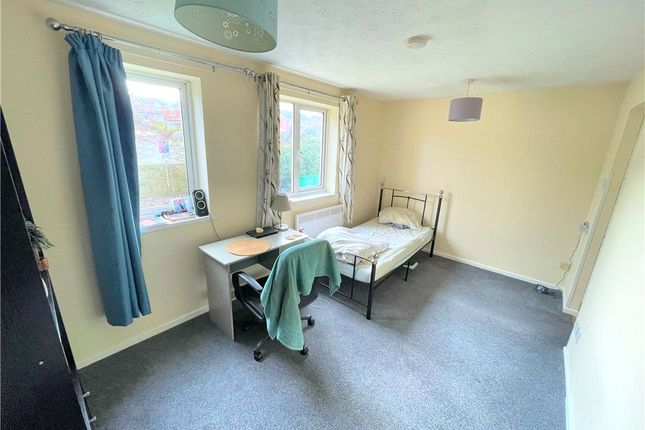 36, Henley Drive, Worcestershire photo 2