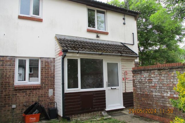Thumbnail End terrace house to rent in Meadowsweet Close, Swindon