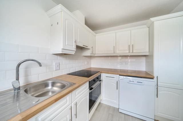 3, Longford Way, Didcot photo 4
