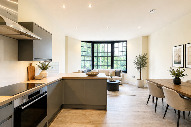 2, Carlyle Road, Ealing photo 2