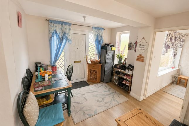 46, Weymouth Close, Corby photo 4