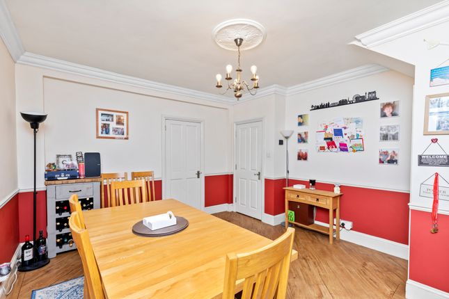 Terraced house for sale in Yattendon Road, Horley