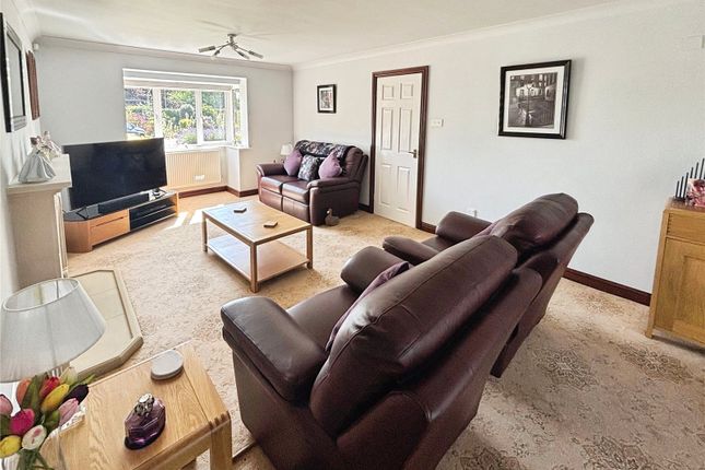 3, Travis Close, Doncaster photo 3