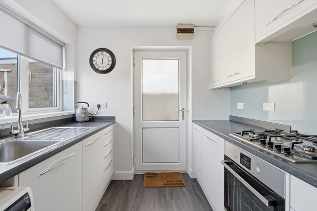 15 Weston Way, Weston-Super-Mare photo 3