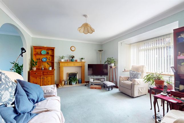 13, Nightingale Way, Radstock photo 4