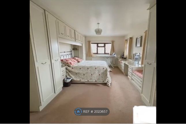 Thumbnail Room to rent in Longford Lane, Gloucester