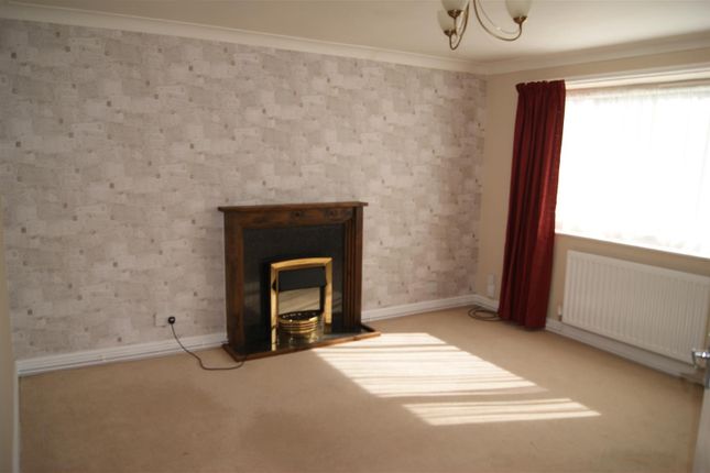 Flat for sale in Dunbar Street, Wakefield