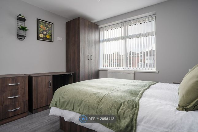 Middleton Road, Manchester photo 3