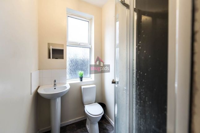 Gildabrook Road, Salford Manchester photo 5