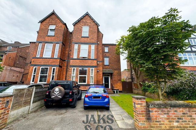 1-bed detached on Atwood Road, Manchester, £1,000/mo
