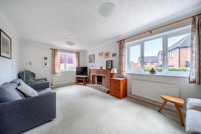 17, Merrick Way, Chandler's Ford photo 2